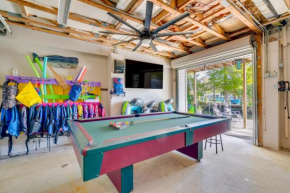 Spring Hill Home on Canal Boat Dock and Pool Table!